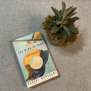 4/$10 📚 The Wind-Up Bird Chronicle